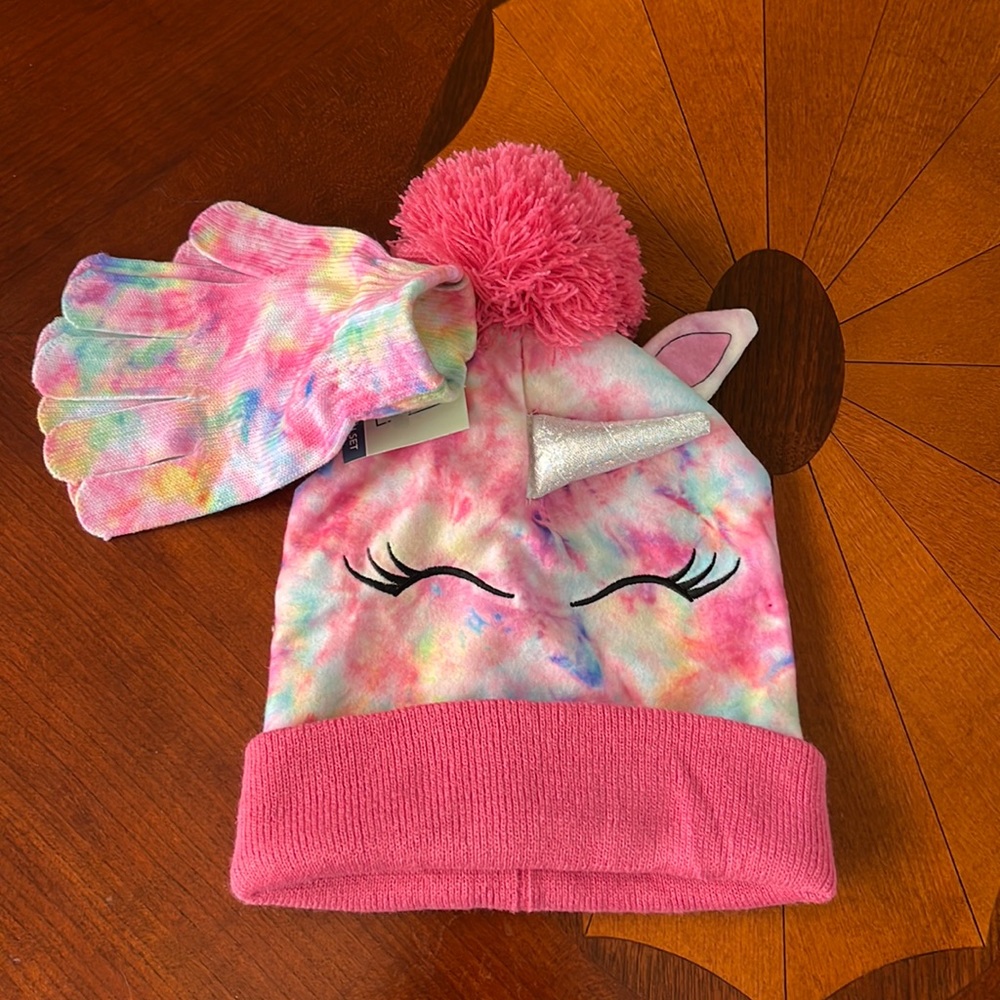 Set of unicorn 🦄 hat and gloves